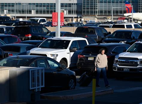 Denver airport parking: Several lots full Monday morning